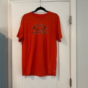 Oakley Men's Vibrant Orange Tee